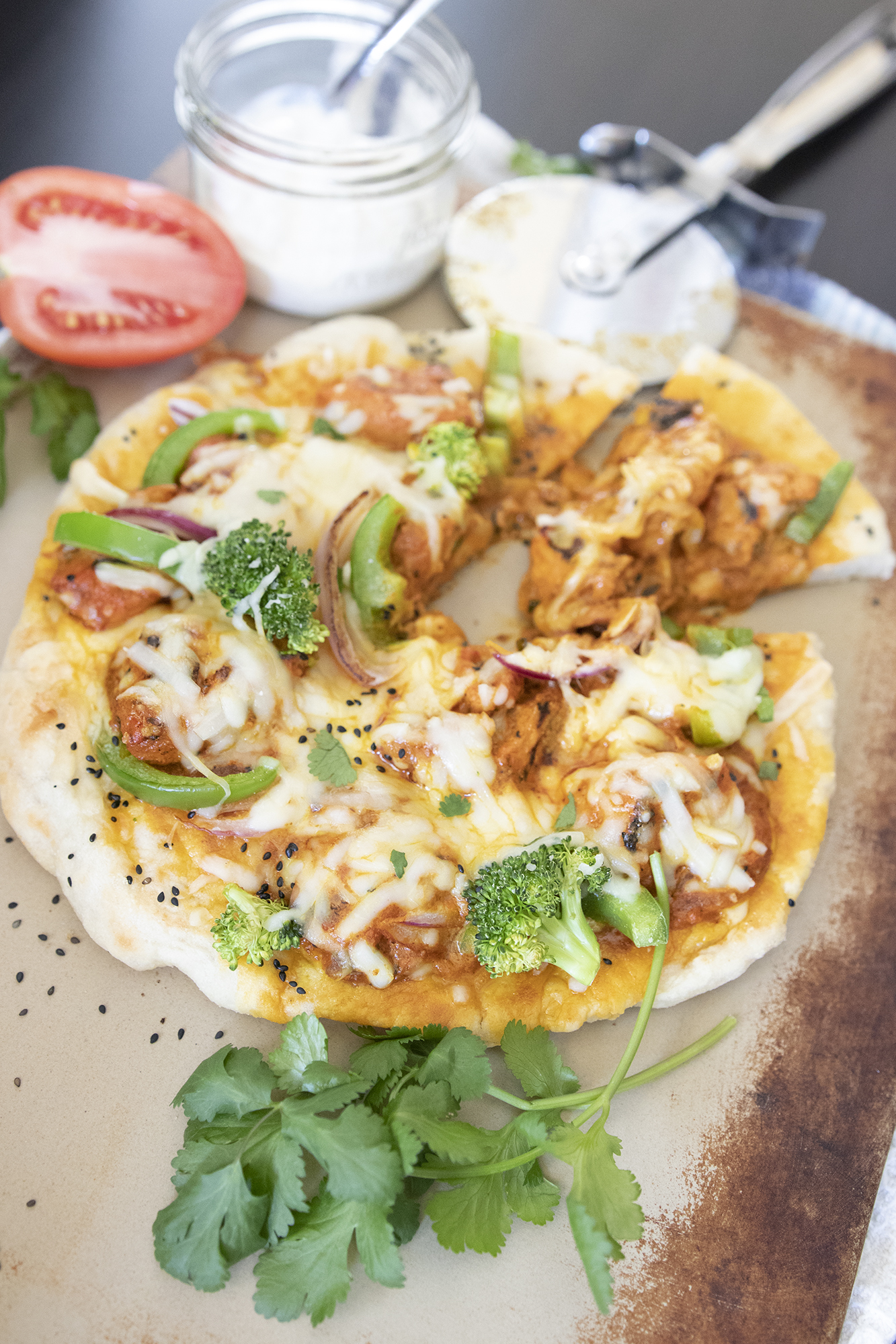 Butter Chicken Naan Pizza - Kravings Food Adventures