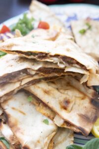 Arayes - Stuffed Pita With Meat - Kravings Food Adventures